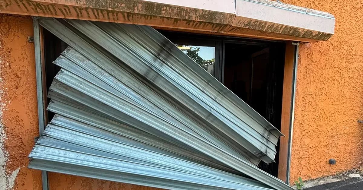 Commerces pillés : pourquoi tant de rideaux métalliques ont été arrachés